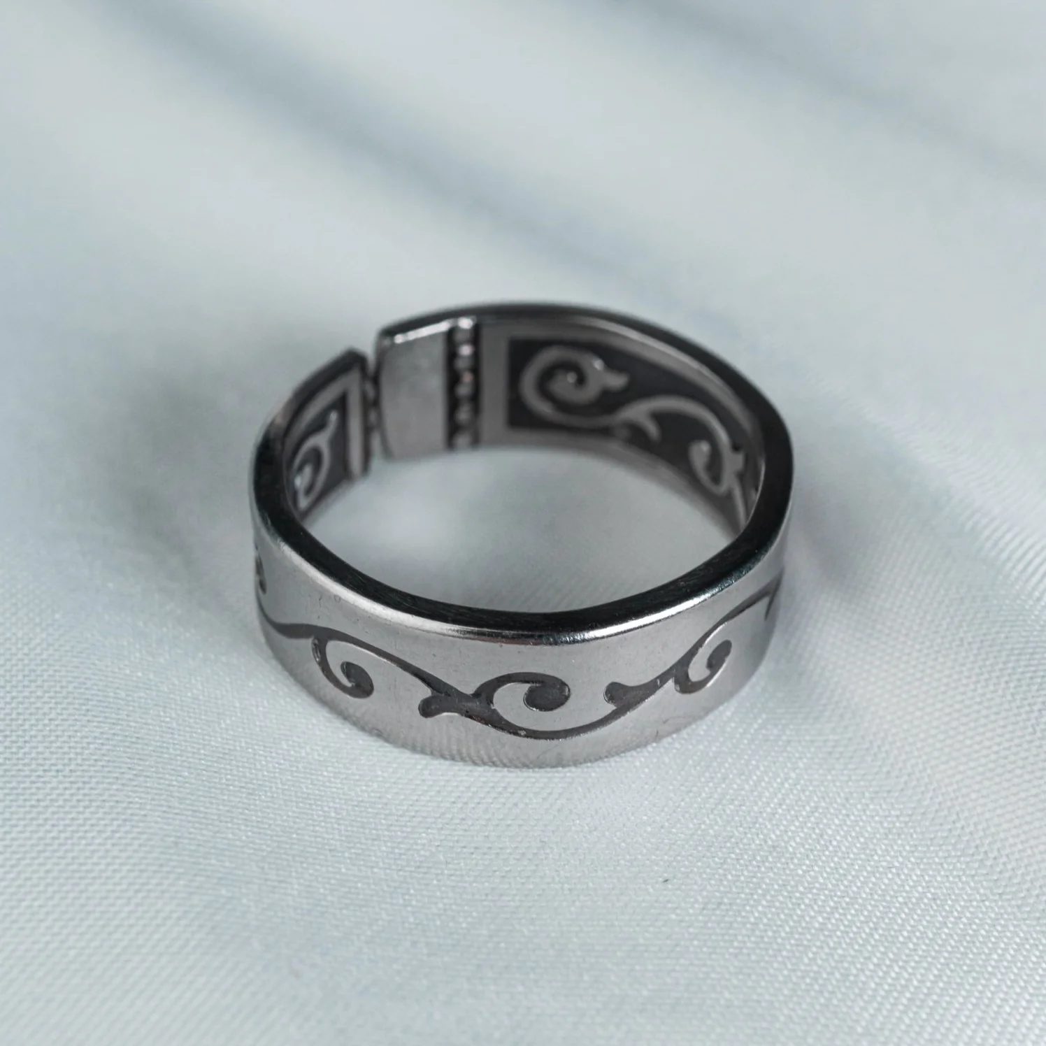 Daylight Surf - Image 4